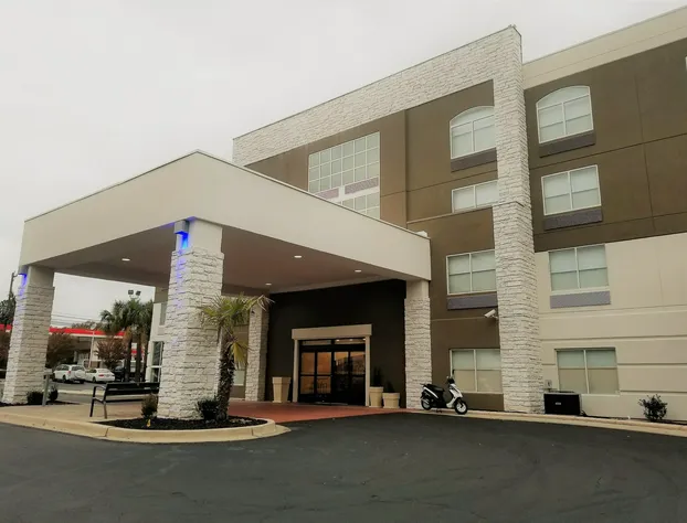 Holiday Inn Express Columbia NE - Fort Jackson by IHG hotel detail image 1