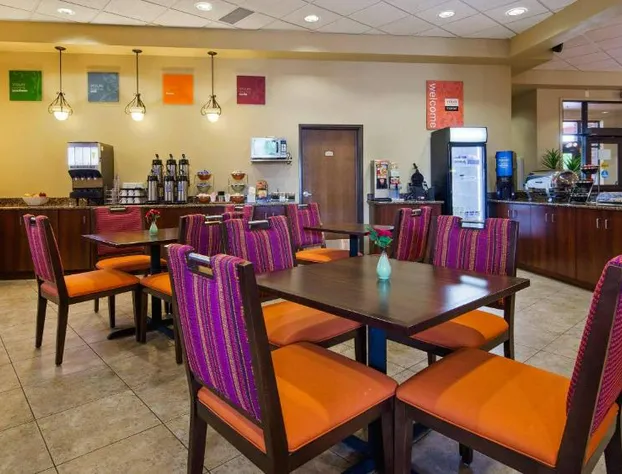 Radisson Hotel River Falls hotel detail image 3
