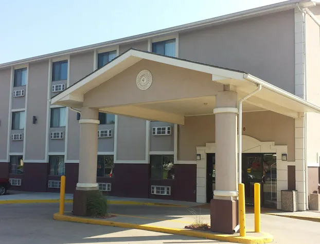 Quality Inn I-70 at Wanamaker hotel detail image 2