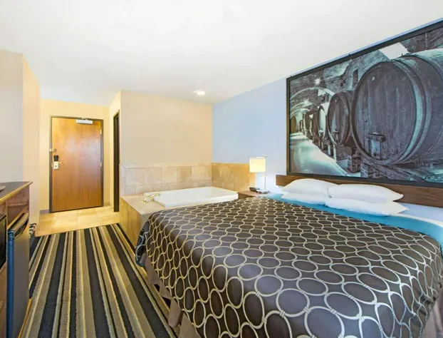 Super 8 by Wyndham Fairfield hotel detail image 2