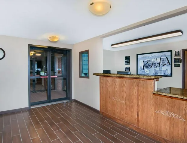 Super 8 by Wyndham Fairfield hotel detail image 2