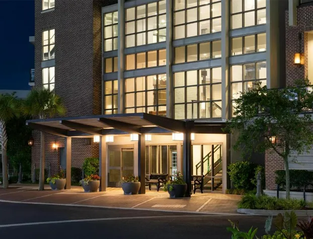 Hilton Garden Inn Charleston Waterfront/Downtown hotel detail image 1