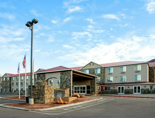 La Quinta Inn & Suites by Wyndham Moab hotel detail image 1