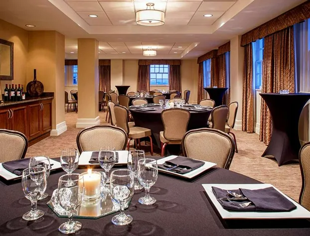 Hampton Inn & Suites Birmingham-Downtown-Tutwiler hotel detail image 2