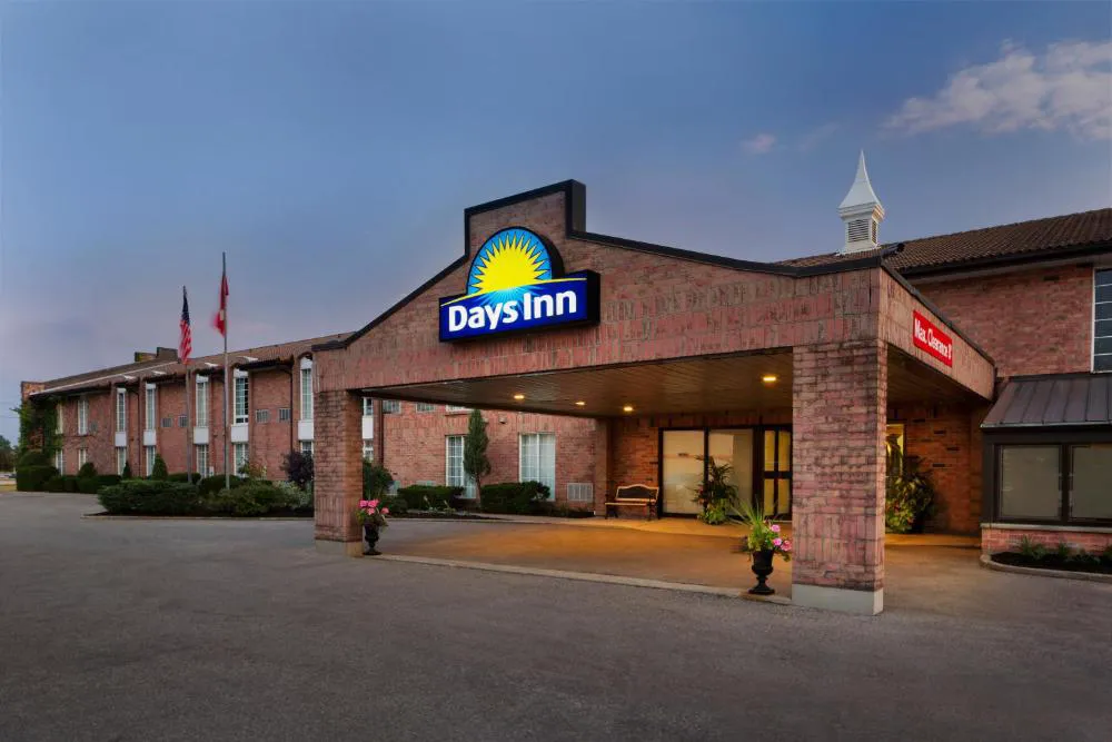 Days Inn by Wyndham Brantford hotel hero