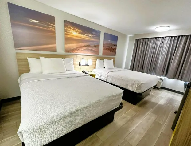 Days Inn by Wyndham Holland hotel detail image 1