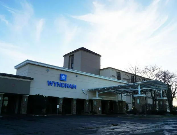 Wyndham Executive Center Columbia hotel detail image 1