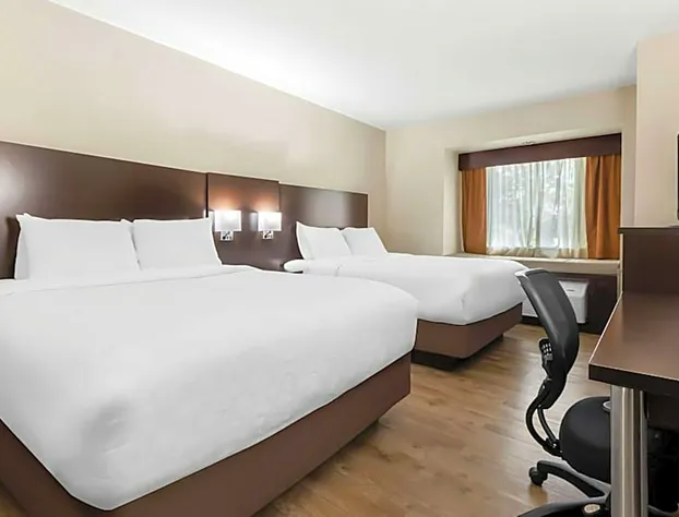 Best Western Patriots Point hotel detail image 2