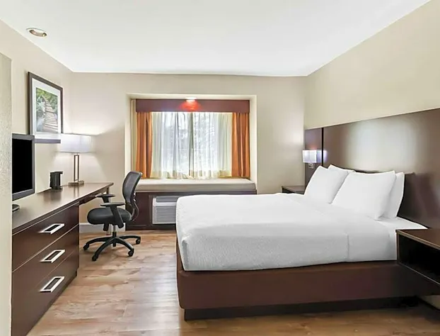 Best Western Patriots Point hotel detail image 4