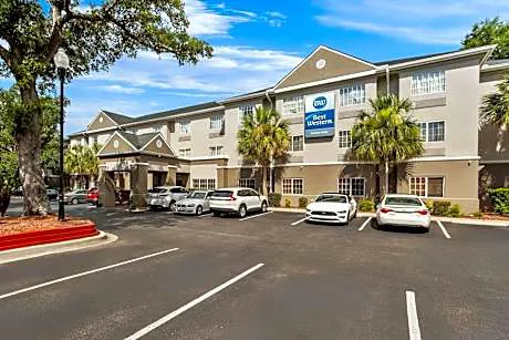 Best Western Patriots Point hotel detail image 4