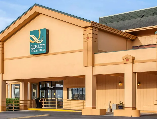 Quality Inn & Suites at Coos Bay hotel detail image 1