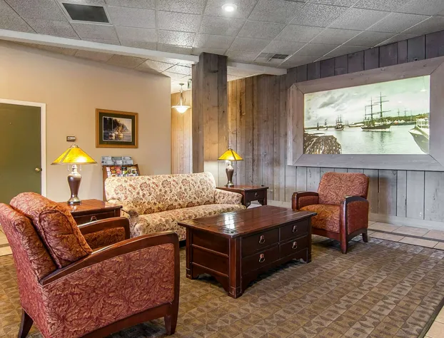 Quality Inn & Suites at Coos Bay hotel detail image 4