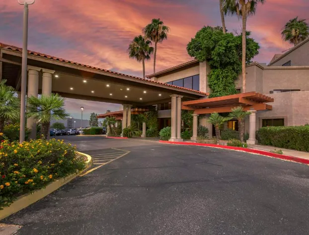 Best Western Plus Scottsdale Thunderbird Suites hotel detail image 3