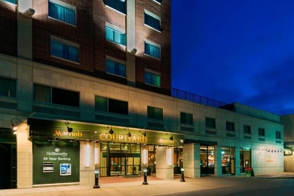 Courtyard by Marriott Little Rock Downtown hotel hero