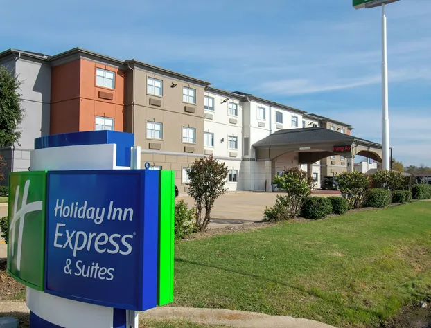 Days Inn & Suites by Wyndham Sulphur Springs hotel detail image 2