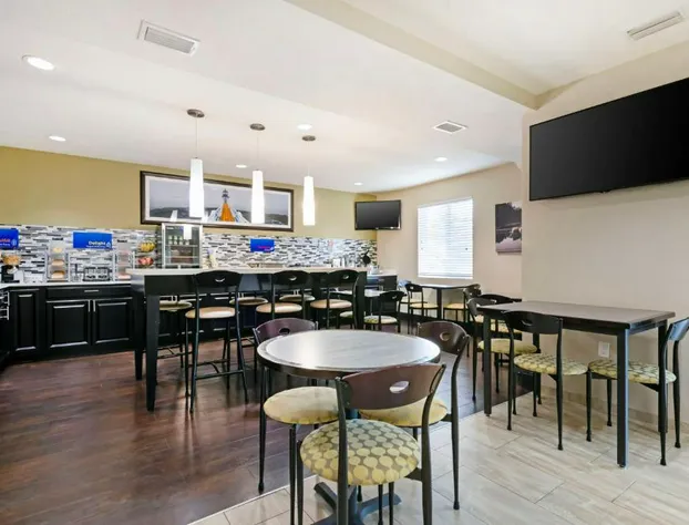 Best Western Edgewater Inn hotel detail image 4