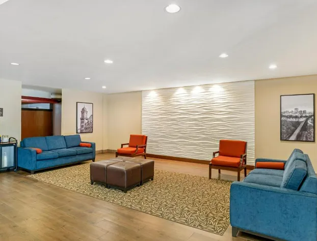Comfort Suites At Virginia Center Commons hotel detail image 3