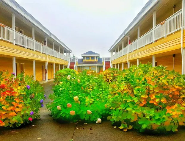 GuestHouse Enumclaw hotel detail image 1