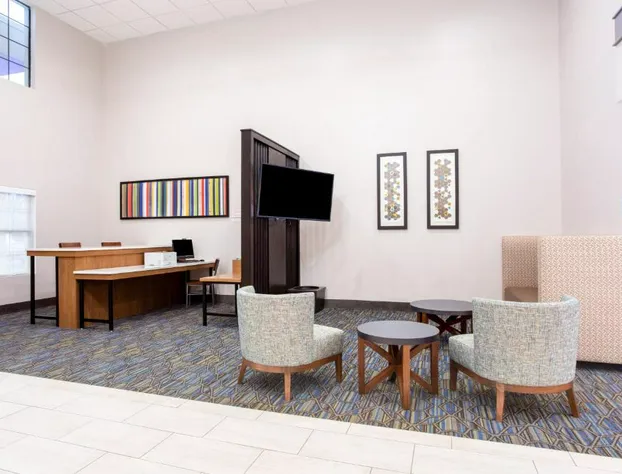 Holiday Inn Express Hotel & Suites Morehead Cty by IHG hotel detail image 4