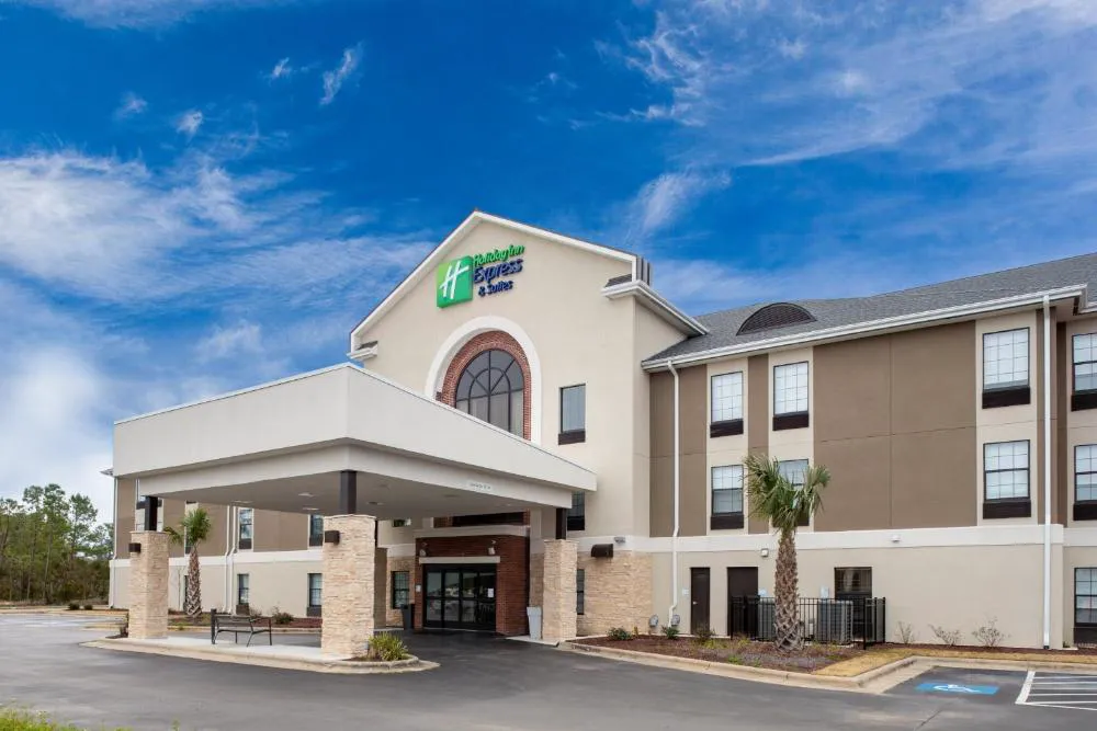 Holiday Inn Express Hotel & Suites Morehead Cty by IHG hotel hero