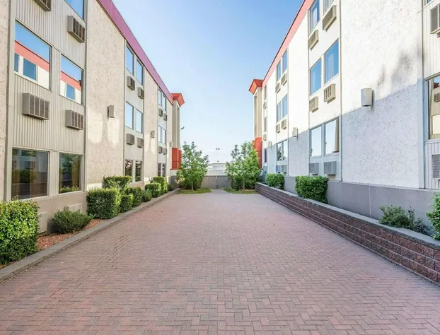 Quality Inn & Conference Centre hotel detail image 1