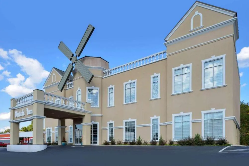 Quality Inn Dutch Inn hotel hero