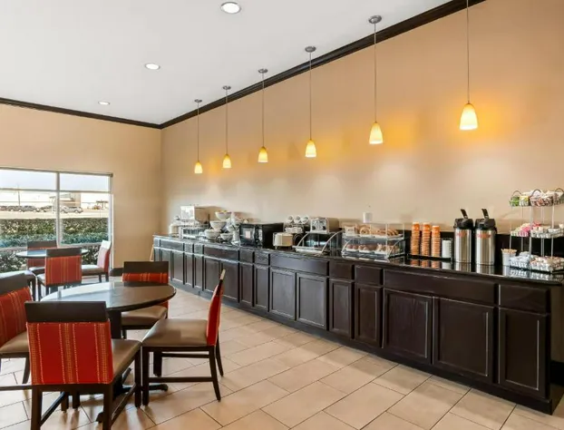 Comfort Suites Waxahachie - Dallas hotel detail image 3
