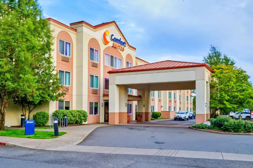 Comfort Suites Springfield-Eugene hotel hero