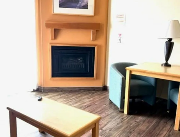 Lighthouse Suites Inn hotel detail image 3