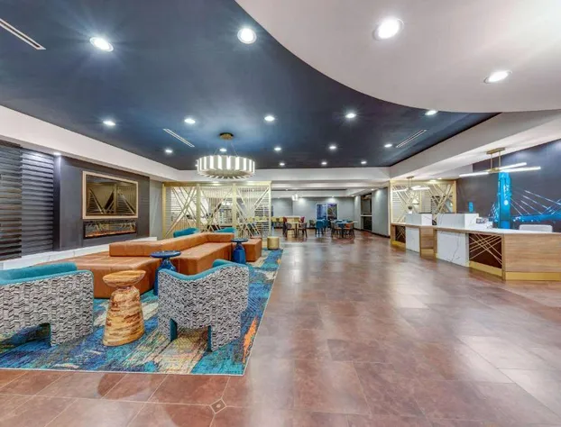 La Quinta Inn & Suites by Wyndham Woodway - Waco South hotel detail image 3