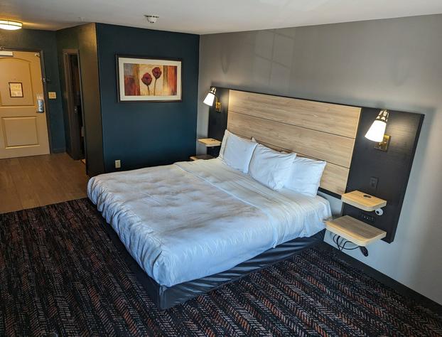La Quinta Inn & Suites by Wyndham Woodway - Waco South hotel detail image 2