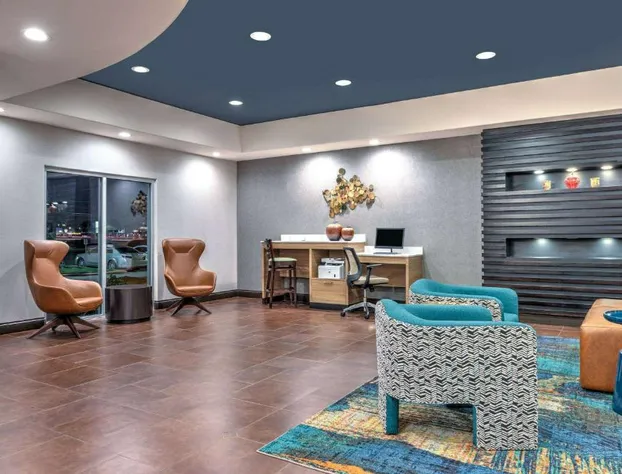 La Quinta Inn & Suites by Wyndham Woodway - Waco South hotel detail image 4