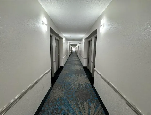 Days Inn & Suites by Wyndham Cedar Rapids hotel detail image 3