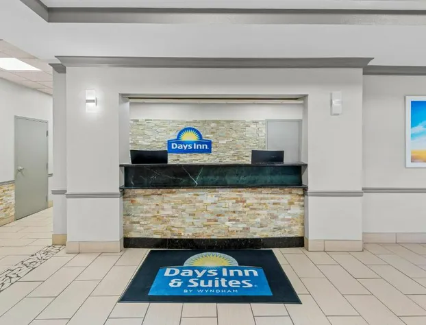 Days Inn & Suites by Wyndham Cedar Rapids hotel detail image 3