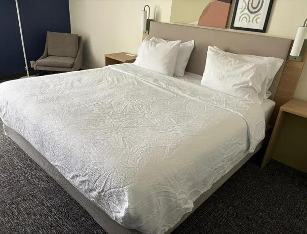 Spark by Hilton Abingdon I-81 near Fairgrounds hotel detail image 3