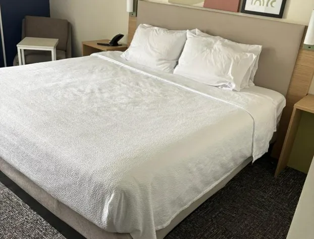 Spark by Hilton Abingdon I-81 near Fairgrounds hotel detail image 4