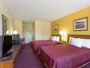 Days Inn by Wyndham Tappahannock hotel detail image 2