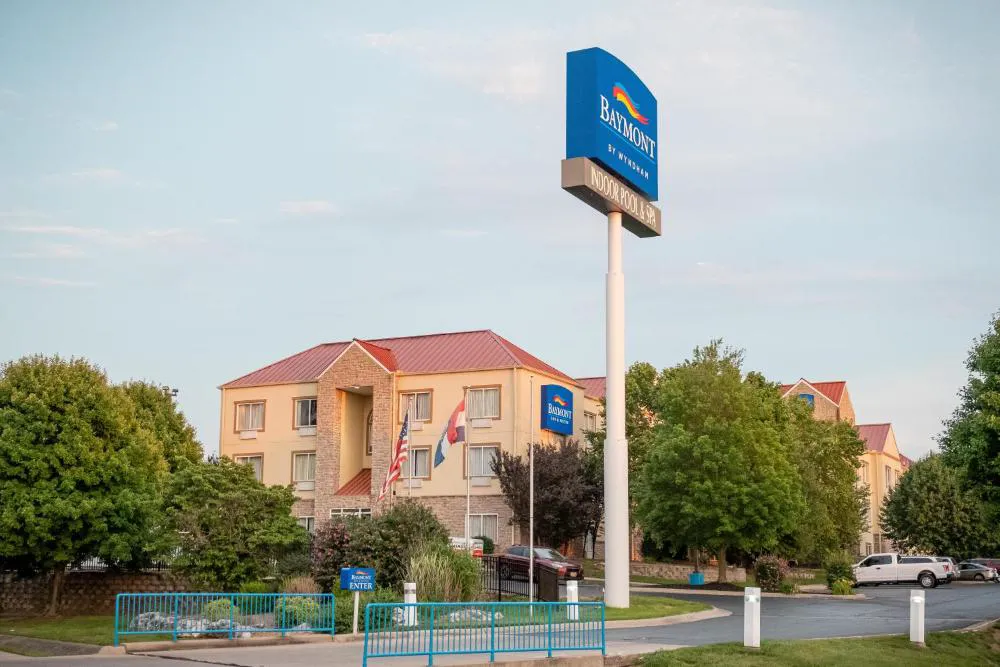 Baymont by Wyndham Springfield I-44 hotel hero