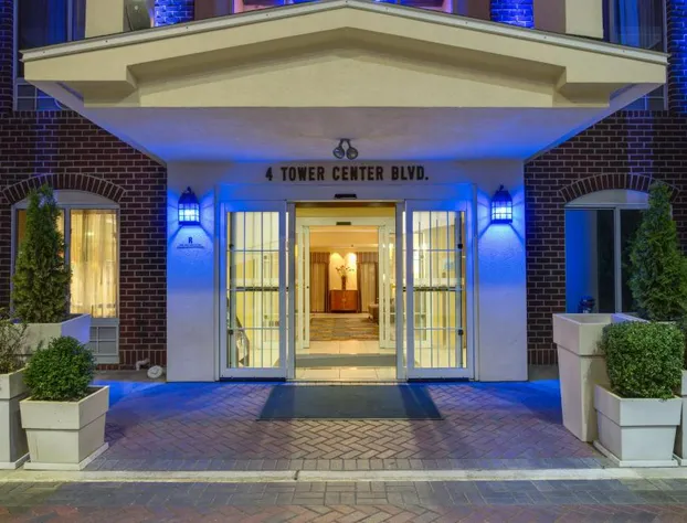 Holiday Inn Express Tower Center by IHG hotel detail image 2