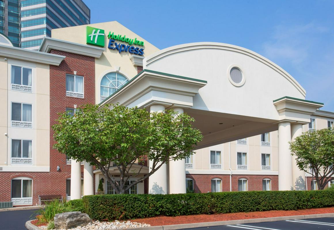 Holiday Inn Express Tower Center, an IHG Hotel hotel hero
