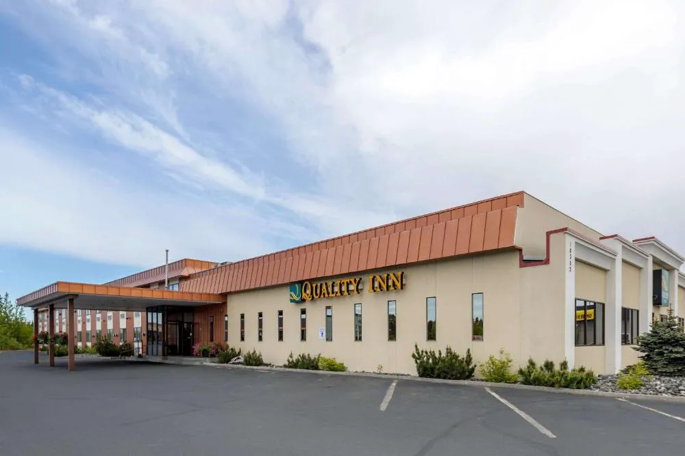 Quality Inn Kenai hotel hero