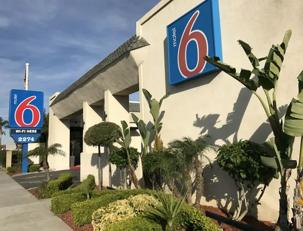 Motel 6 Newport Beach hotel detail image 2