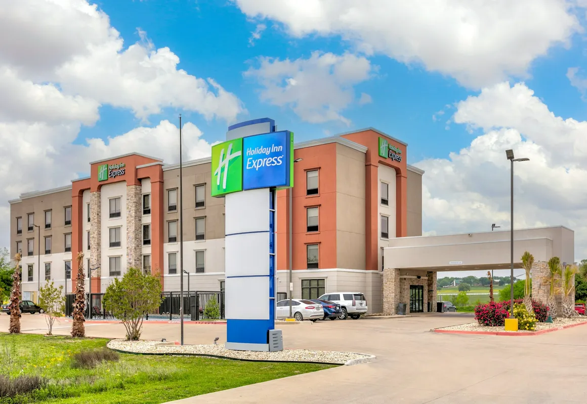 Holiday Inn Express : Hillsboro I-35 by IHG hotel hero