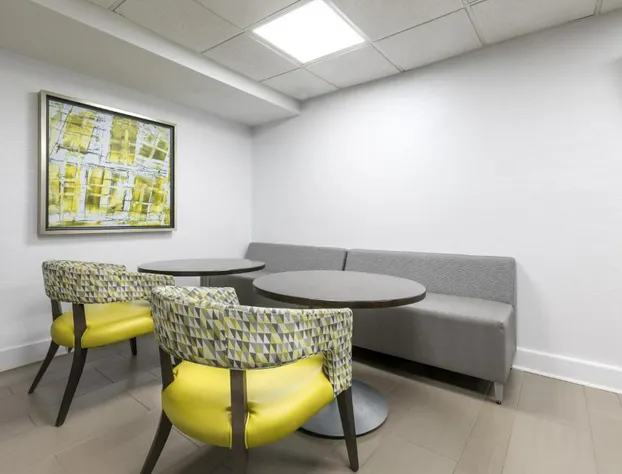 Country Inn & Suites by Radisson Asheville Downtown Tunnel Road hotel detail image 3