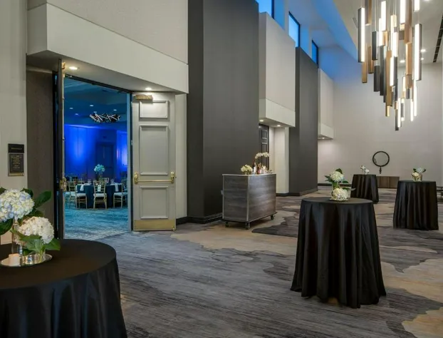 Mobile Marriott hotel detail image 4