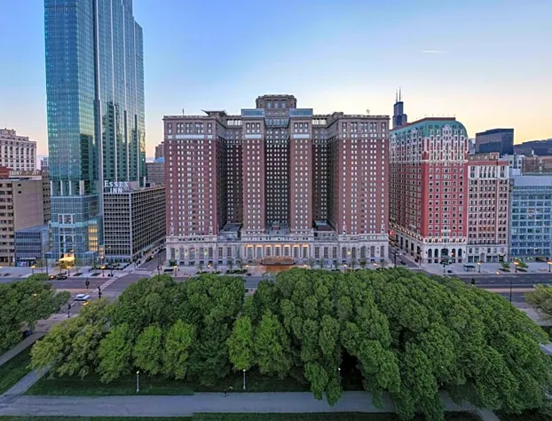 Hilton Chicago hotel detail image 1