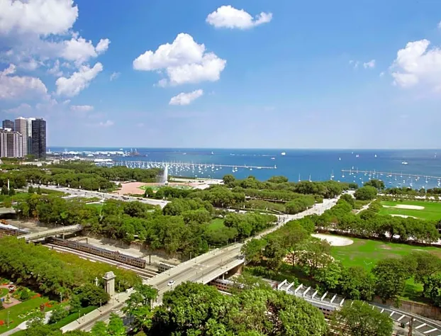 Hilton Chicago hotel detail image 3