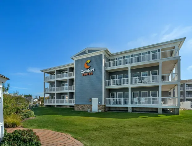 Comfort Suites Chincoteague Island Bayfront Resort hotel detail image 2