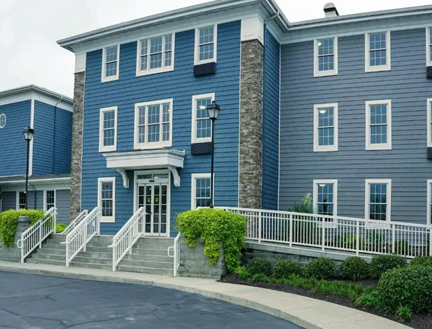 Comfort Suites Chincoteague Island Bayfront Resort hotel detail image 3