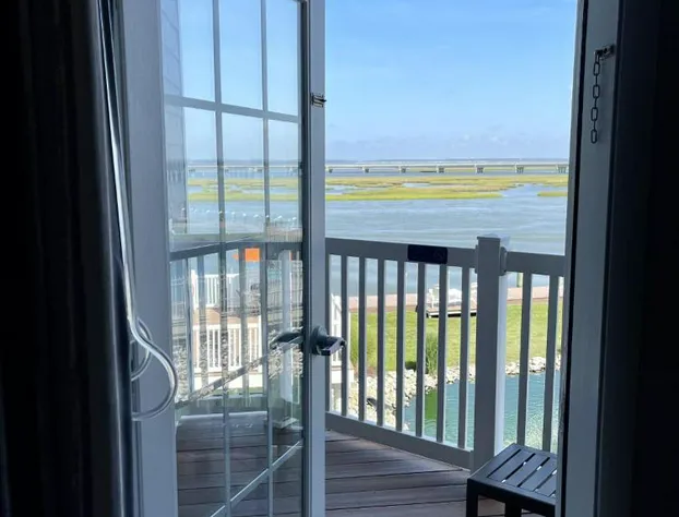 Comfort Suites Chincoteague Island Bayfront Resort hotel detail image 3